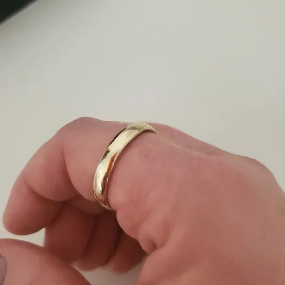 14k Gold Band - Picture 1 of 7